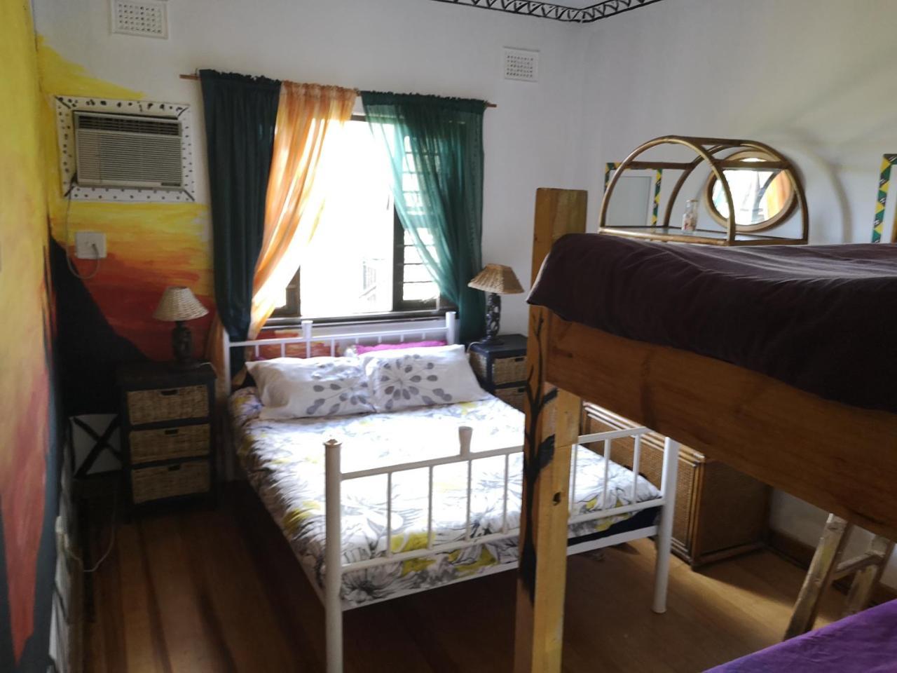 Khululekani - Durban Rasta Hide Out Backpackers Εξωτερικό φωτογραφία